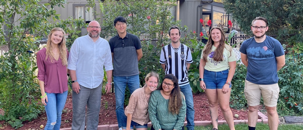 GV and research group (Fall 2021)